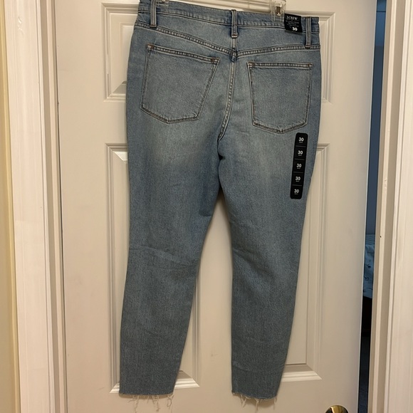 NWT J.Crew 10” High Rise Skinny All Day Stretch Distressed Jean- Size 30 - Picture 6 of 10
